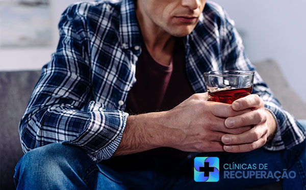 Alcoólatra de São João Evangelista - MG - Tratamento em Clinica de Reabilitação 