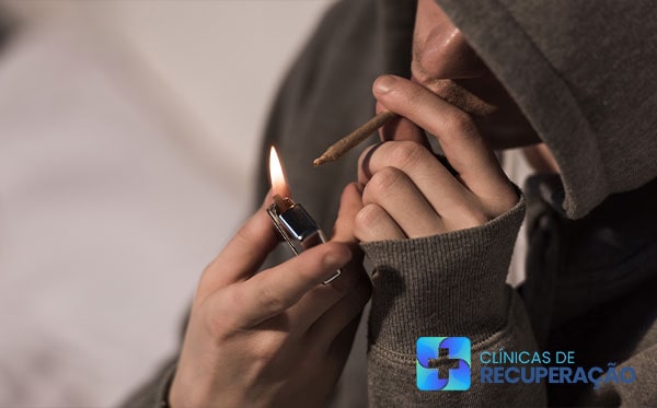 Viciado em Drogas São Sebastião do Rio Preto - MG - Tratamento em Clínica de Reabilitação 