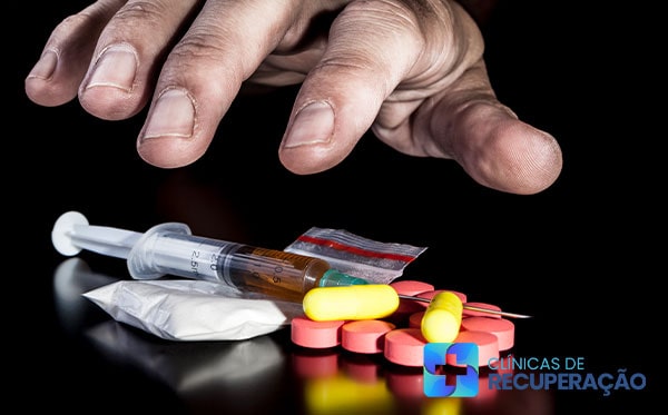 Dependente em Drogas - Clínica de Recuperação em Glaucilândia - MG 