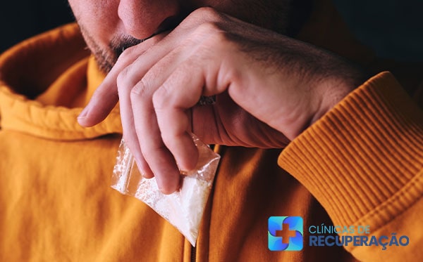 Vício em Cocaína - Internação e Tratamento em clínica de reabilitação - Santo Antônio do Grama - MG 